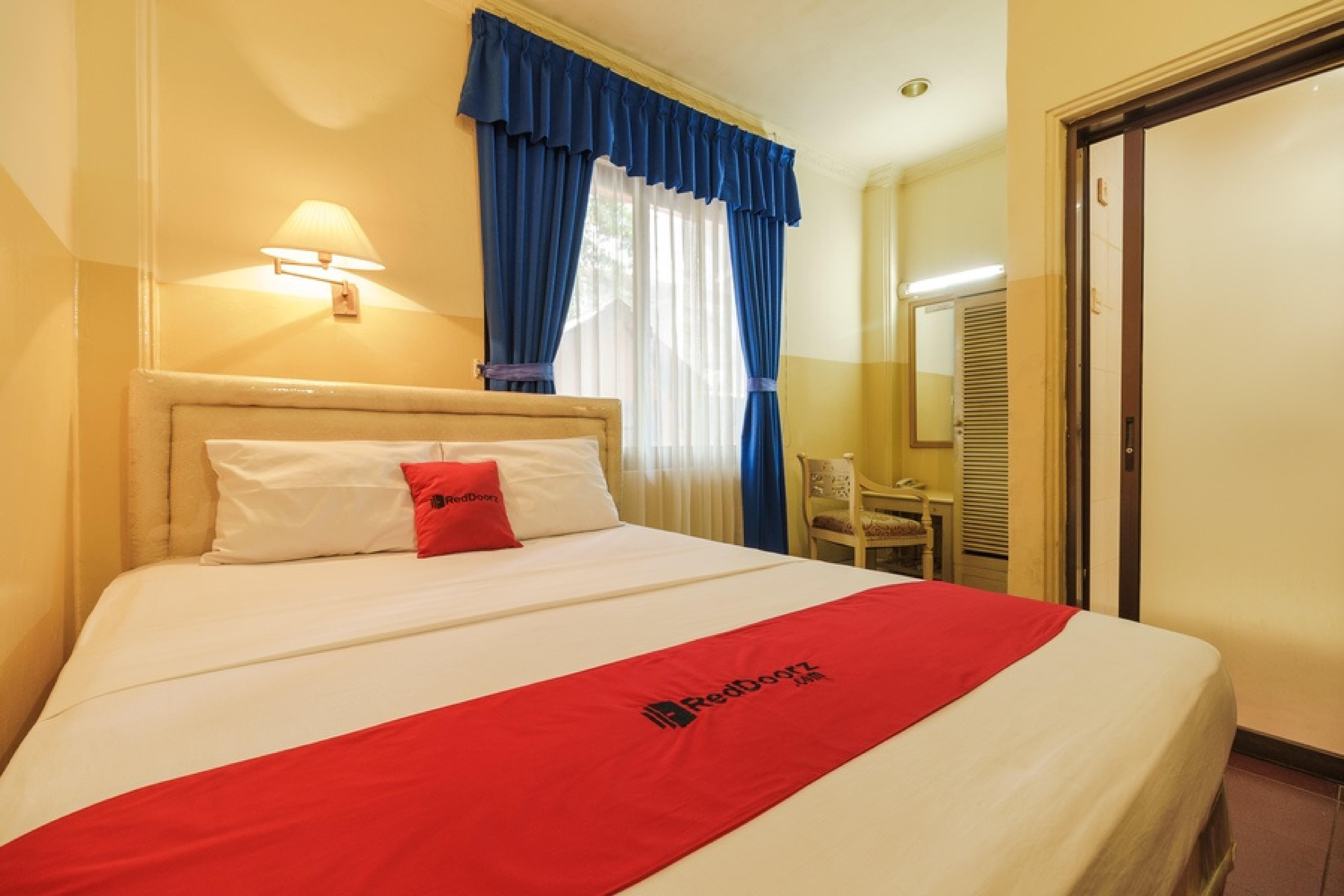 Reddoorz @ Jalan Jaksa Jakarta Exterior photo